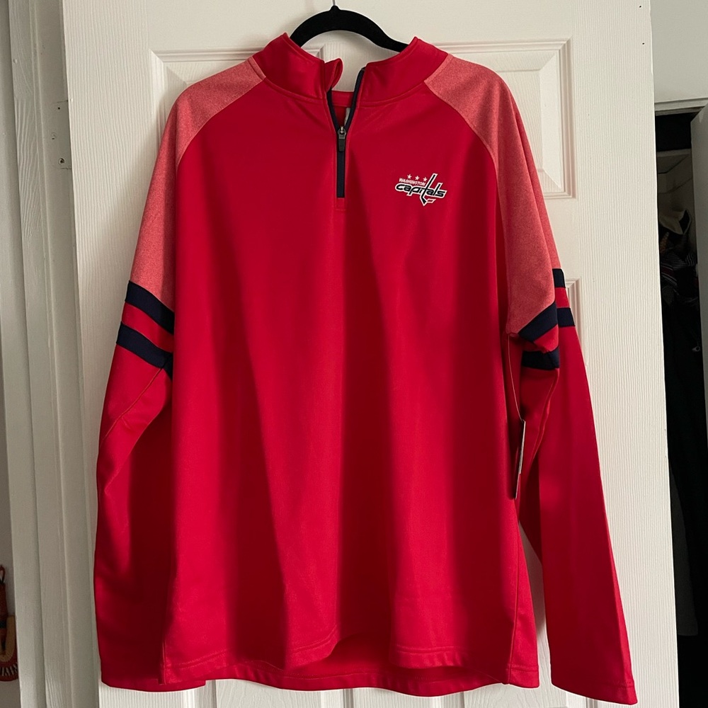 Men’s New with tags Washington Capitals Red Quarter-Zip Pullover XL